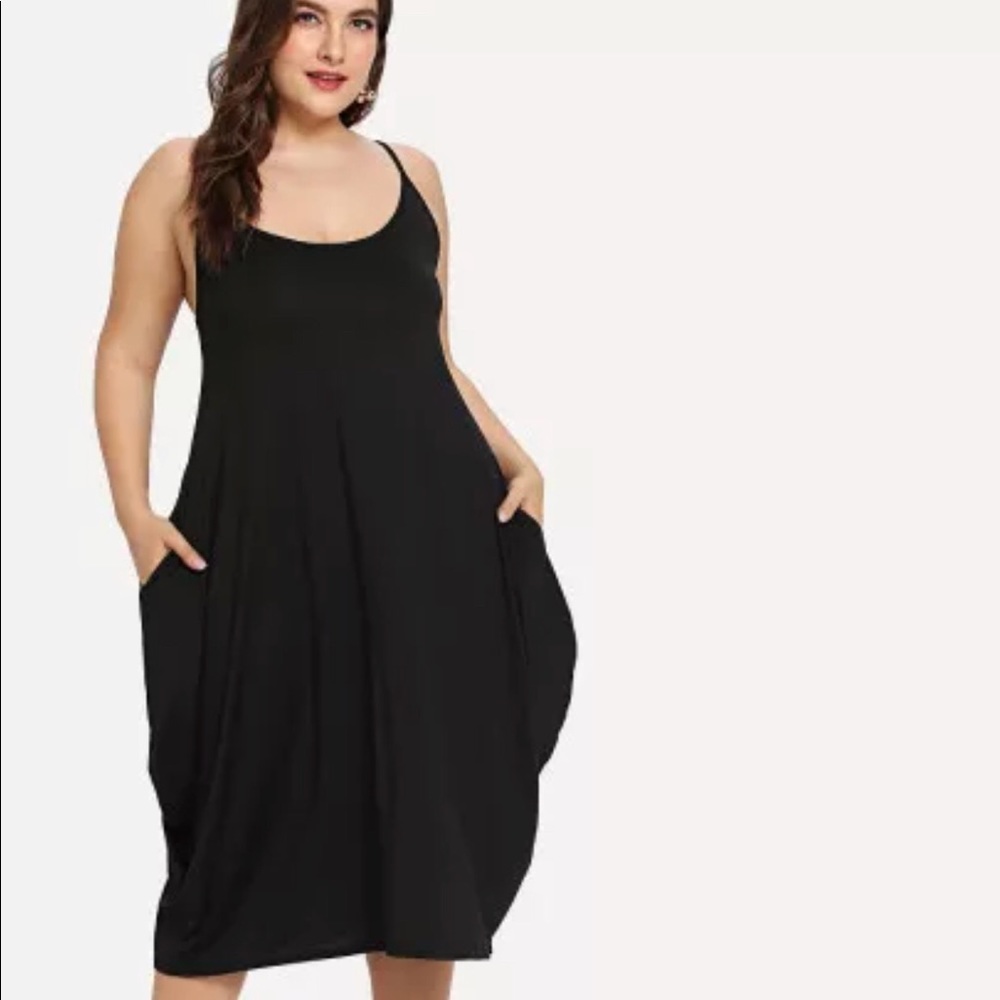 Pocketed cami dress - Picture 1 of 3
